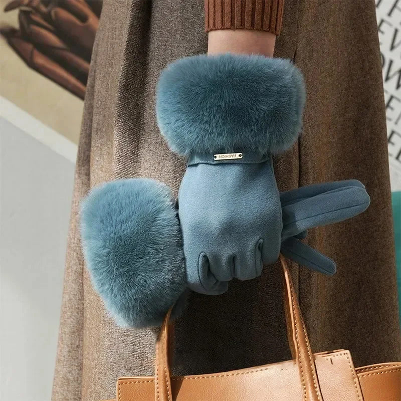 Élara Plush Cuff Winter Gloves