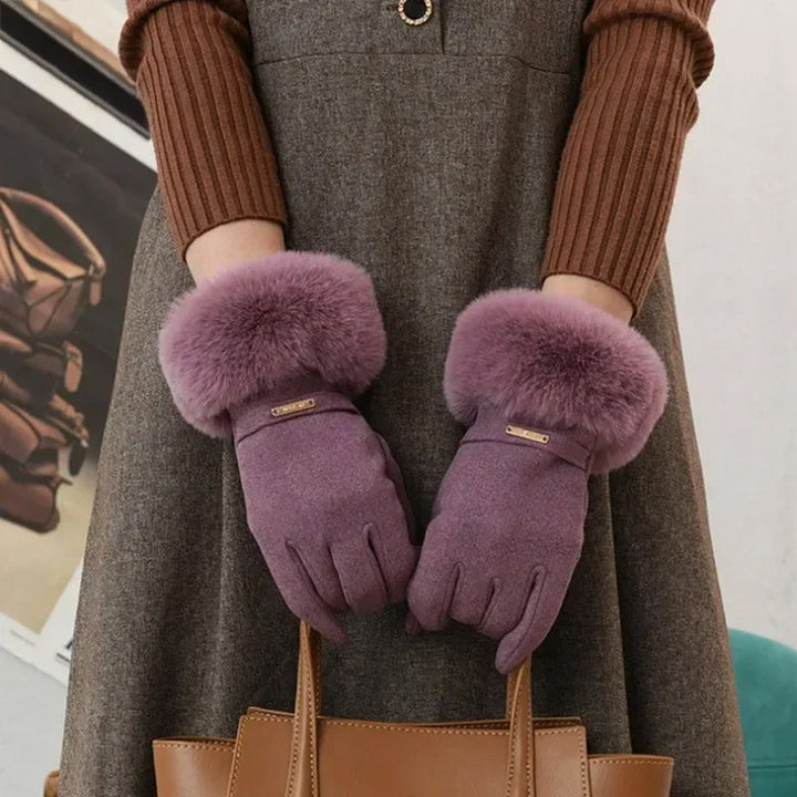 Élara Plush Cuff Winter Gloves