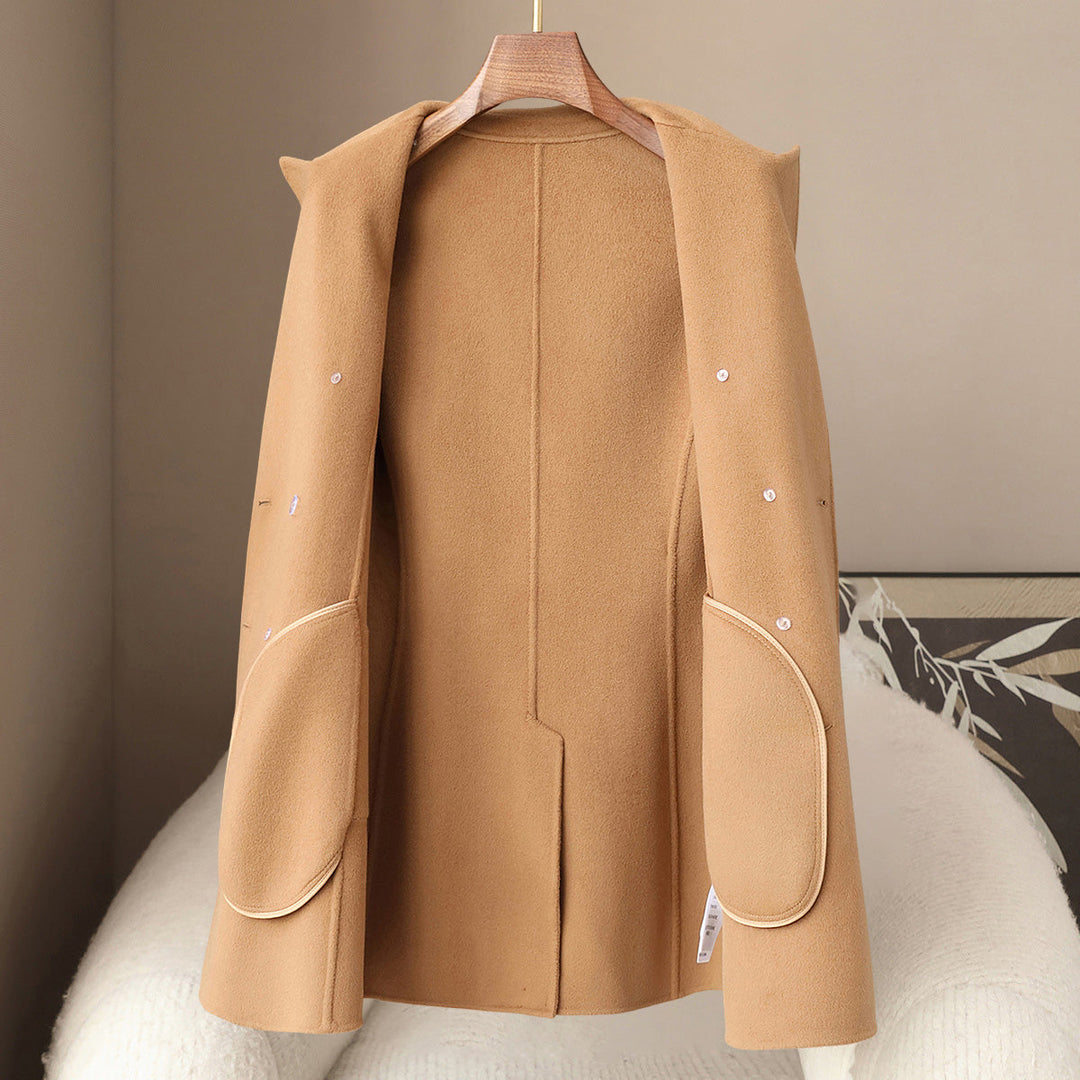 Giulia Bellini Elegant Cashmere Coat