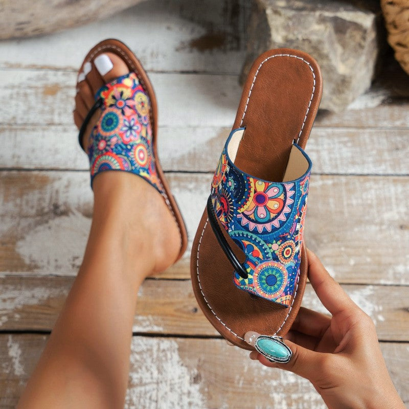 Isabella Conti Colorful Flat Sandals with Toe Strap