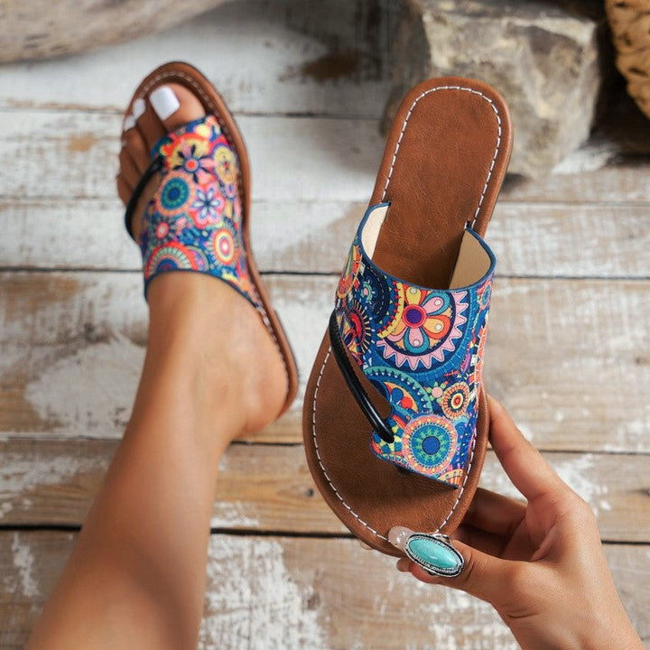 Isabella Conti Colorful Flat Sandals with Toe Strap
